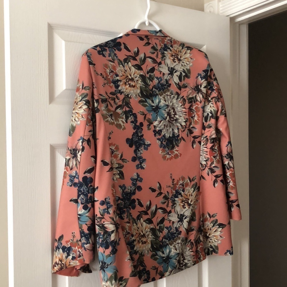 Aiden floral blazer - Picture 6 of 7